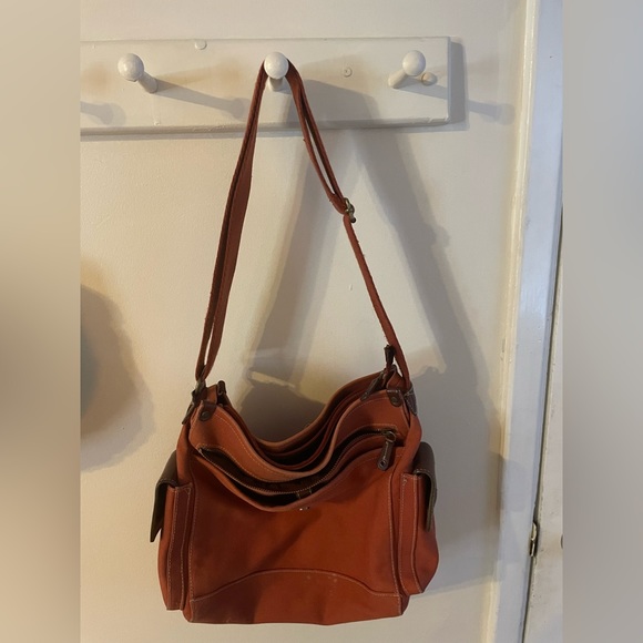 Handbags - Vintage pleather purse